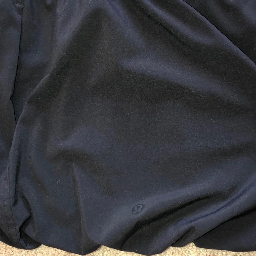 Lululemon Rain Jacket Size 4 - Picture 10 of 16